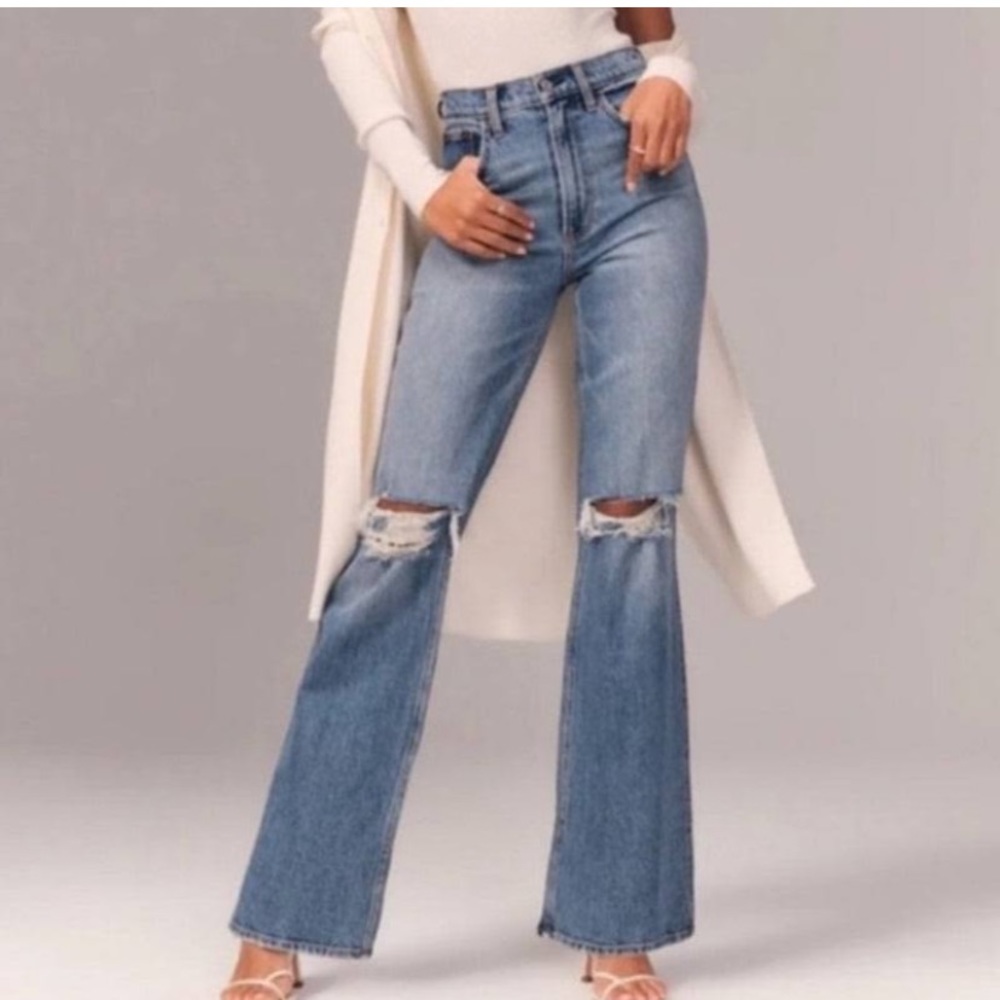 ABERCROMBIE 90s Relaxed Jean NWOT